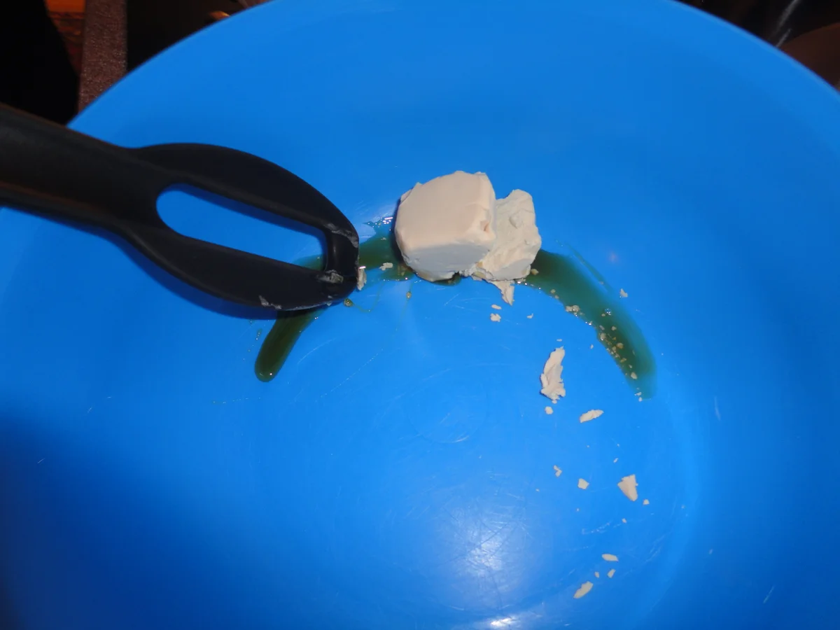 Silvias schnelle Germteig Buchteln - gefüllt mit Nußnougat - Rezept - Bild Nr. 2