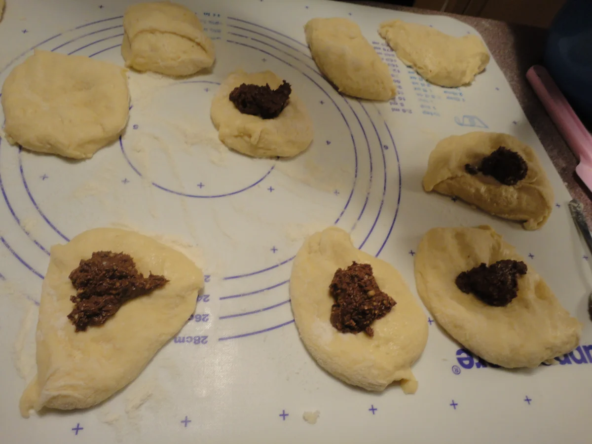 Silvias schnelle Germteig Buchteln - gefüllt mit Nußnougat - Rezept - Bild Nr. 15