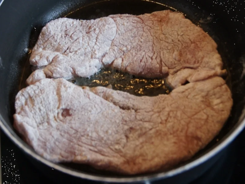 Schnitzel mit Champignonsauce und Pommes frites - Rezept - Bild Nr. 8