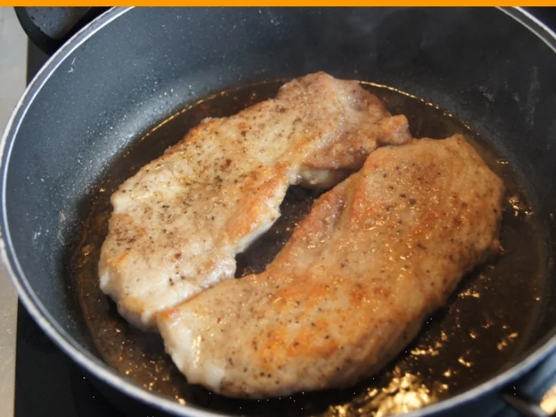 Schnitzel mit Champignonsauce und Pommes frites - Rezept - Bild Nr. 9