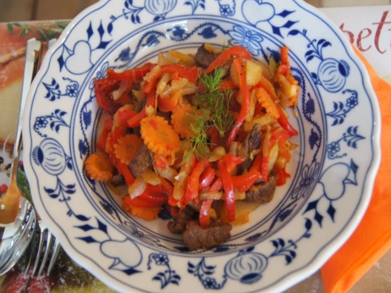 Rindfleischstreifen mit Gemüsepfanne - Rezept - Bild Nr. 13