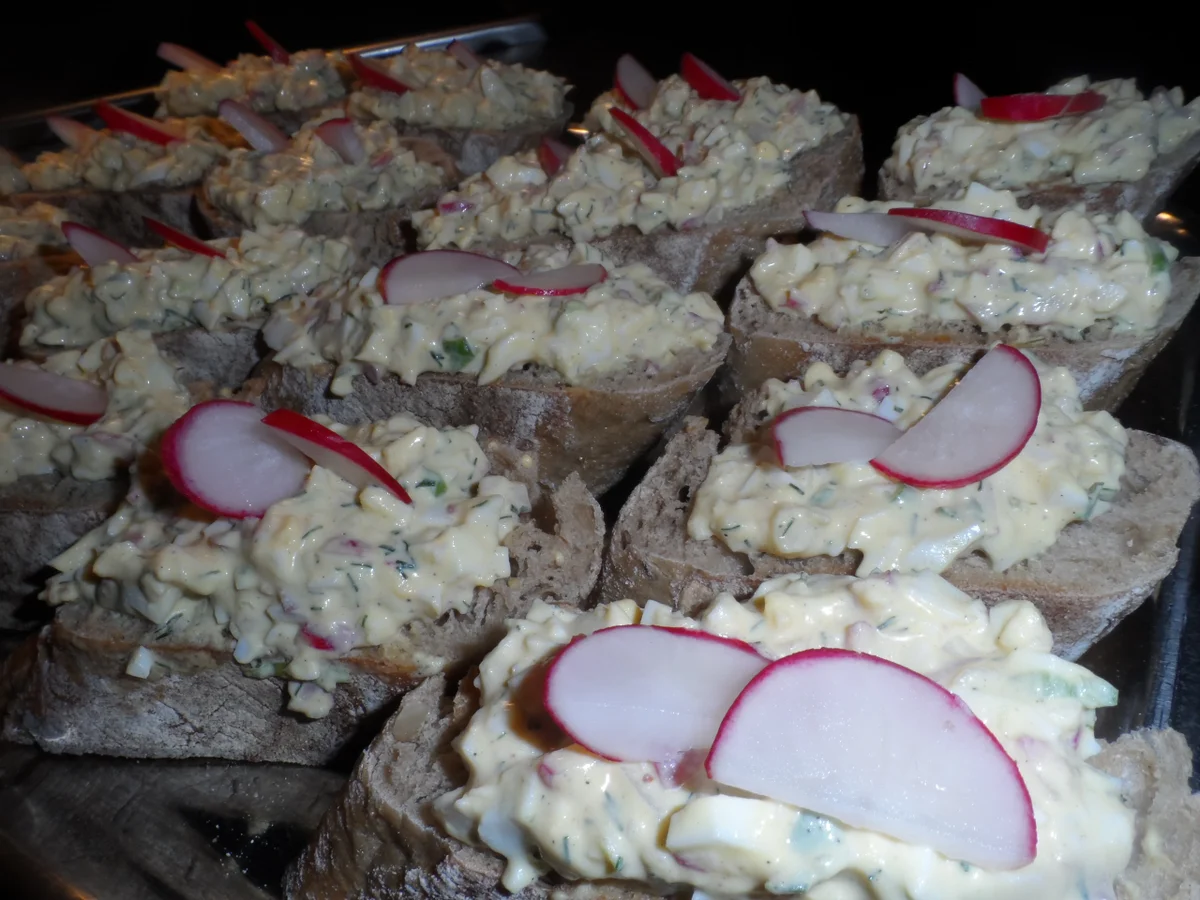 Rezept: BiNe` S BRUSCHETTA MIT EIERCREME Bild Nr. 10 BiNe` S BRUSCHETTA MIT EIERCREME - Rezept - Bild Nr. 10