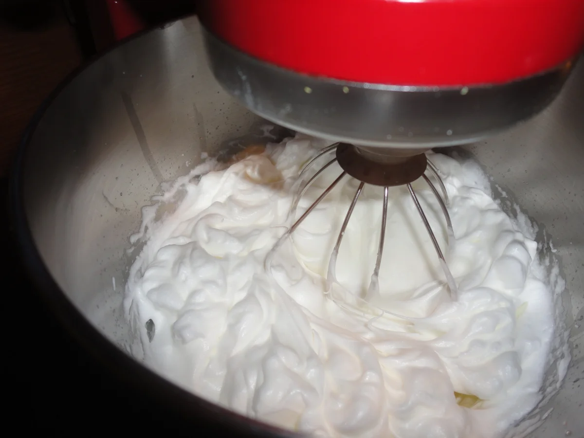 Biskuitroulade für Weizenallergiker - Rezept - Bild Nr. 6