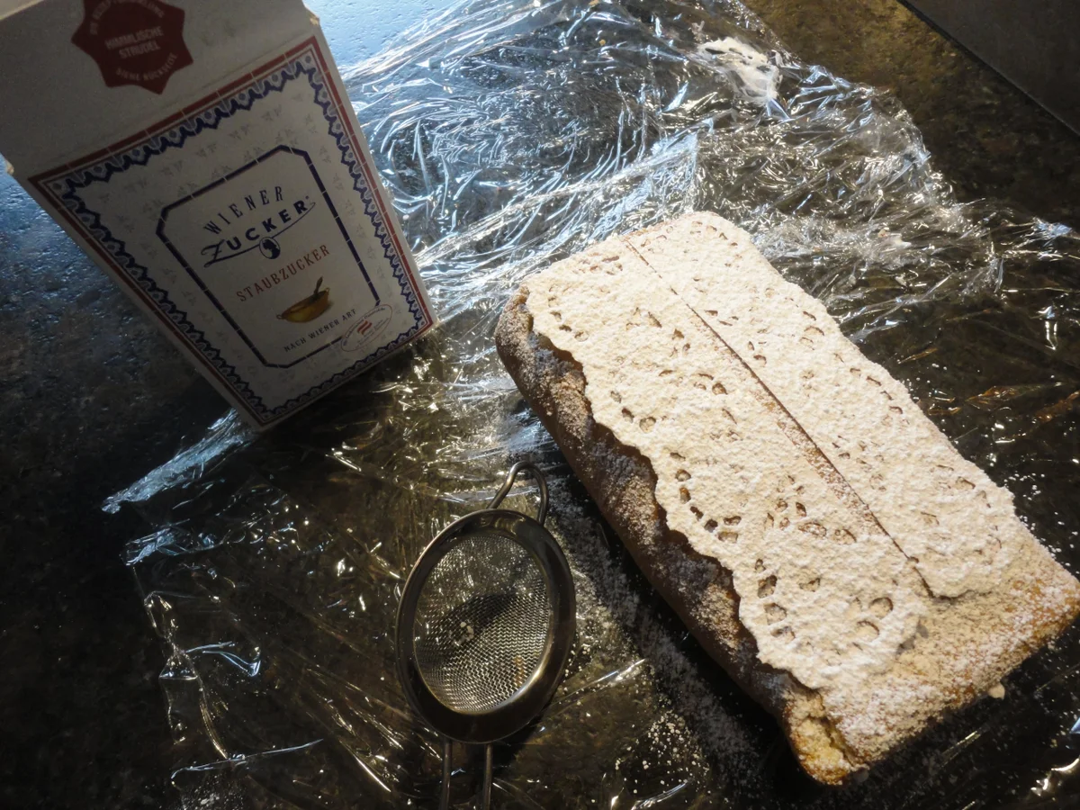 Biskuitroulade für Weizenallergiker - Rezept - Bild Nr. 19