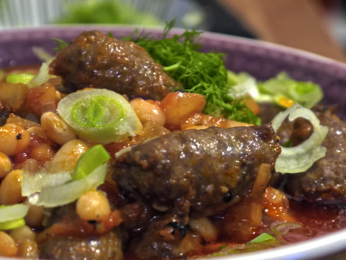 Rezept: Weiße-Bohnen-Tomaten-Topf mit Fenchel und Merguez Weiße-Bohnen-Tomaten-Topf mit Fenchel und Merguez - Rezept