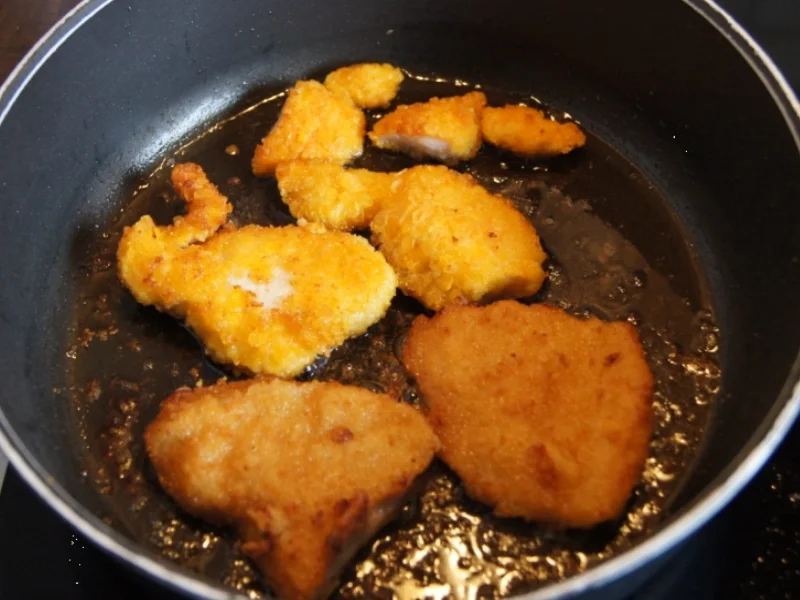 Rezept: Schnitzelpfanne mit Möhren-Sellerie-Salat Bild Nr. 3 Schnitzelpfanne mit Möhren-Sellerie-Salat - Rezept - Bild Nr. 3