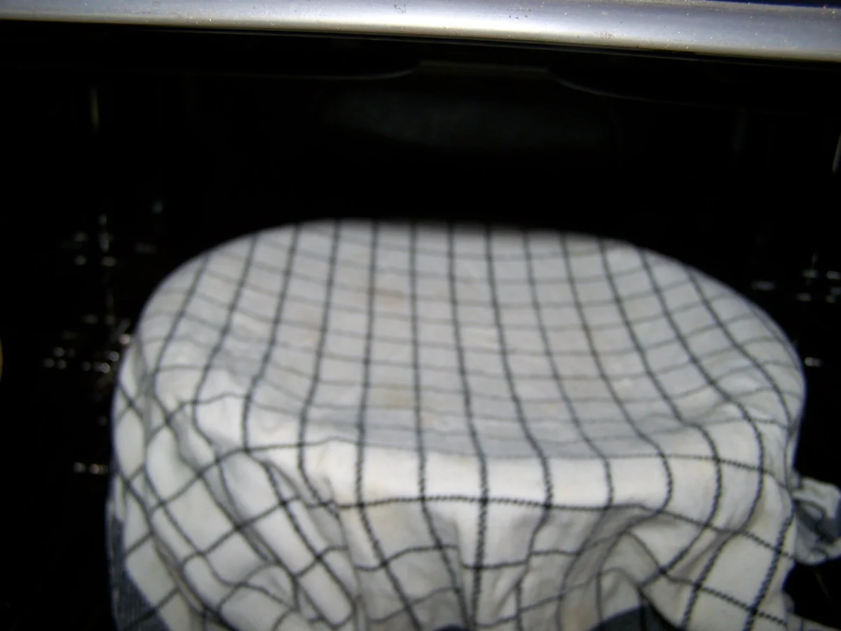 Rezept: "Monster"- Brot mit einem Hauch Orange Bild Nr. 11 "Monster"- Brot mit einem Hauch Orange - Rezept - Bild Nr. 11