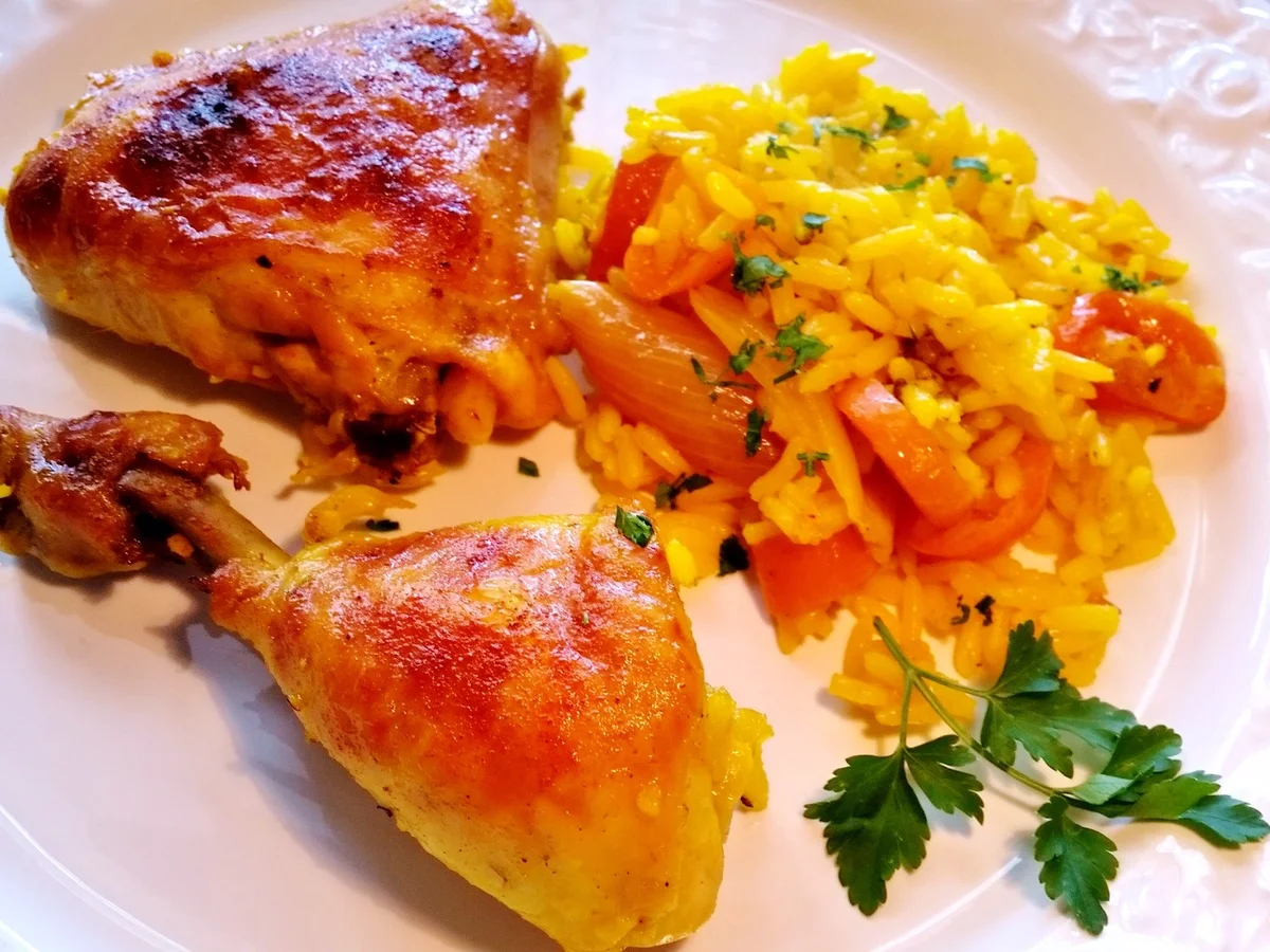 Hühnchen auf fruchtigem Safranreis im Römertopf ... - Rezept - Bild Nr. 8