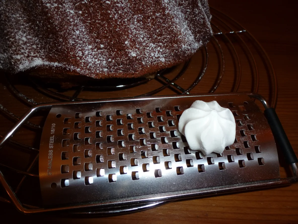 Rezept: Eierlikör-Gugelhupf Bild Nr. 3 Eierlikör-Gugelhupf - Rezept - Bild Nr. 3