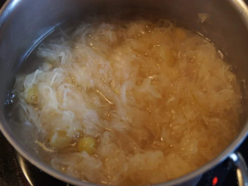 Wellwurst mit Kartoffeln und Sauerkraut - Rezept - Bild Nr. 4