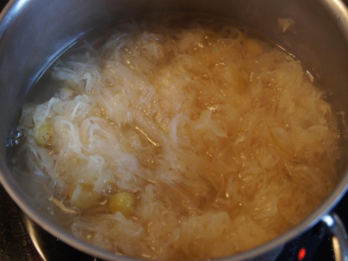 Wellwurst mit Kartoffeln und Sauerkraut - einfach - von MausVoh