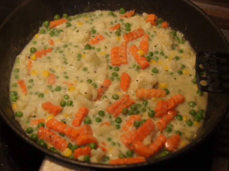 Rezept: Kotelett mit Kartoffelpilzen und Buttergemüse Bild Nr. 8 Kotelett mit Kartoffelpilzen und Buttergemüse - Rezept - Bild Nr. 8