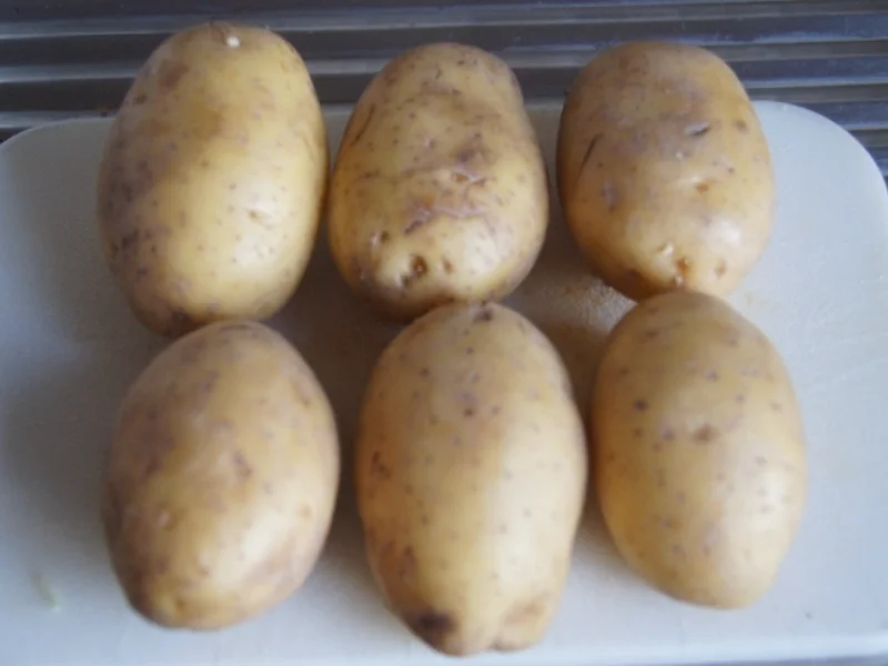 Rezept: Kotelett mit Kartoffelpilzen und Buttergemüse Bild Nr. 9 Kotelett mit Kartoffelpilzen und Buttergemüse - Rezept - Bild Nr. 9