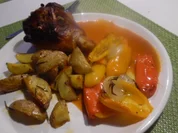 Rezept: Knusprige Putenunterkeule auf scharfer Soรe Knusprige Putenunterkeule auf scharfer Soรe - Rezept