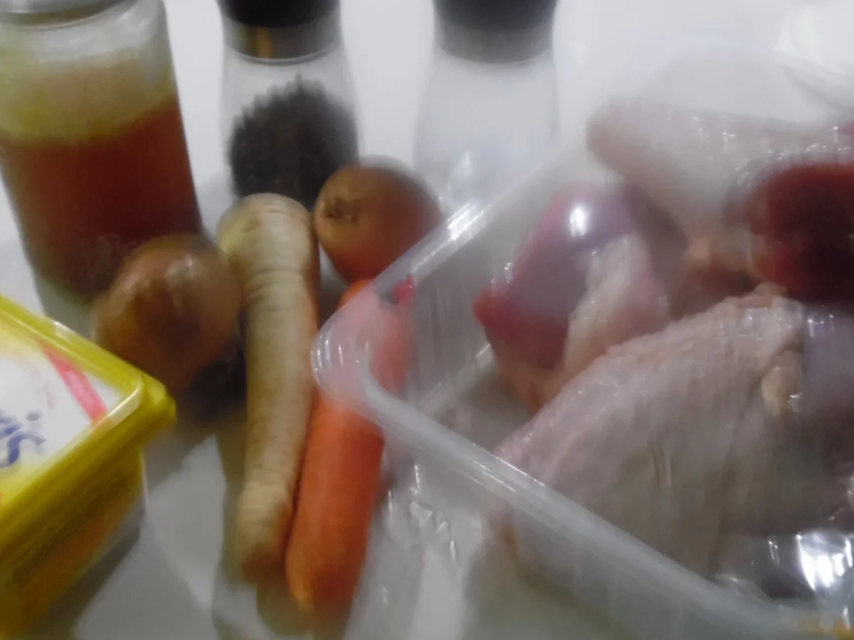 Rezept: Knusprige Putenunterkeule auf scharfer Soße Bild Nr. 10 Knusprige Putenunterkeule auf scharfer Soße - Rezept - Bild Nr. 10