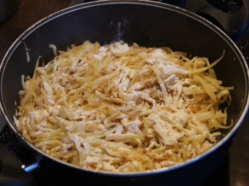 Rezept: Gedünstetes Weißkraut Bild Nr. 9 Gedünstetes Weißkraut - Rezept - Bild Nr. 9