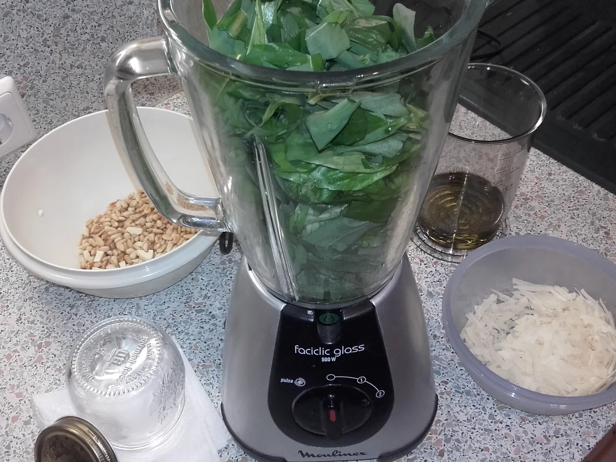 Bärlauch-Basilikum-Pesto - Rezept - Bild Nr. 4