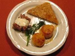 Rezept: Thunfischtatar mit Jakobsmuscheln Thunfischtatar mit Jakobsmuscheln - Rezept