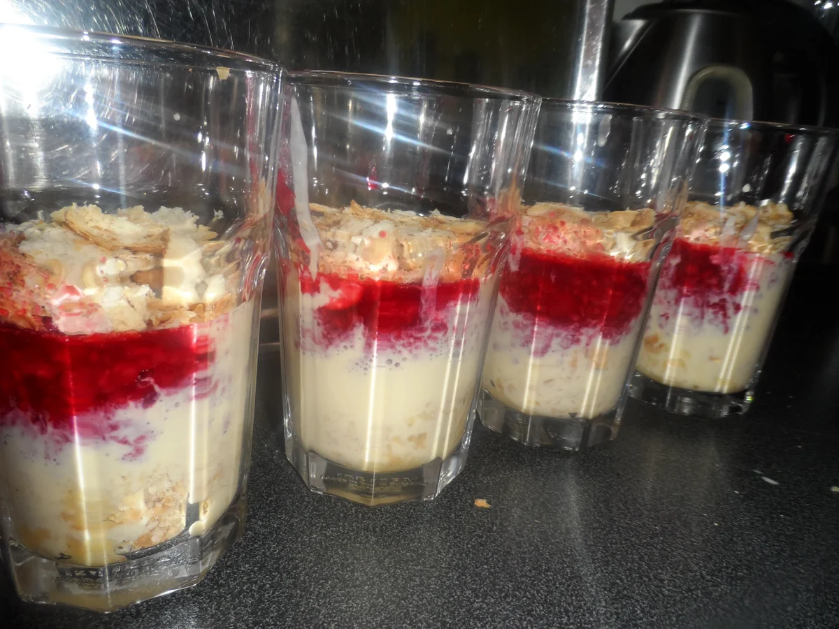 BiNe` S HIMBEERTIRAMISU MIT EIERLIKÖR - Rezept - Bild Nr. 8