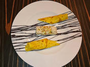 Crêpes an Walnuss-Honig-Parfait - Rezept
