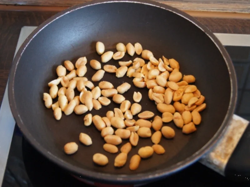 Hähnchenbrustfilet-Curry mit Kokosmilch und Blumenkohl-Reis - Rezept - Bild Nr. 11