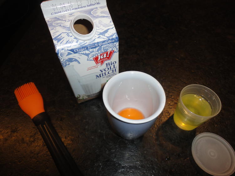 Osterhase aus Hefeteig - einfach - von emari