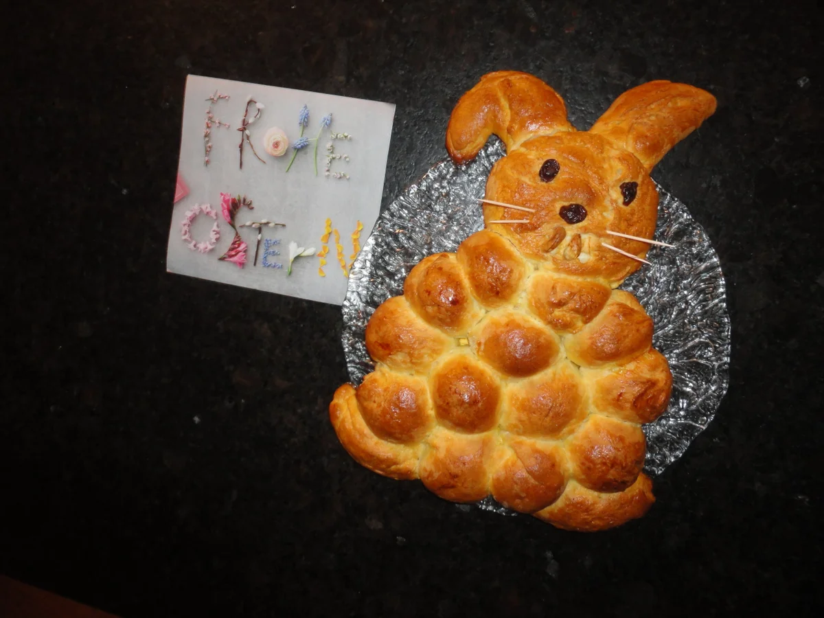 Rezept: Osterhase aus Hefeteig Bild Nr. 12 Osterhase aus Hefeteig - Rezept - Bild Nr. 12