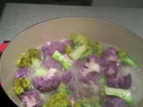 Dreierlei vom Blumenkohl mit Kotelett - Rezept