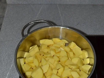 Rezept: Fein rustikale Rote Linsensuppe Fein rustikale Rote Linsensuppe - Rezept