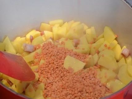 Rezept: Fein rustikale Rote Linsensuppe Bild Nr. 9 Fein rustikale Rote Linsensuppe - Rezept - Bild Nr. 9