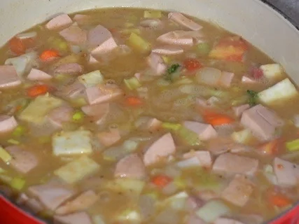 Rezept: Fein rustikale Rote Linsensuppe Bild Nr. 25 Fein rustikale Rote Linsensuppe - Rezept - Bild Nr. 25