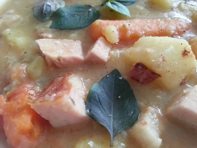 Rezept: Fein rustikale Rote Linsensuppe Bild Nr. 28 Fein rustikale Rote Linsensuppe - Rezept - Bild Nr. 28