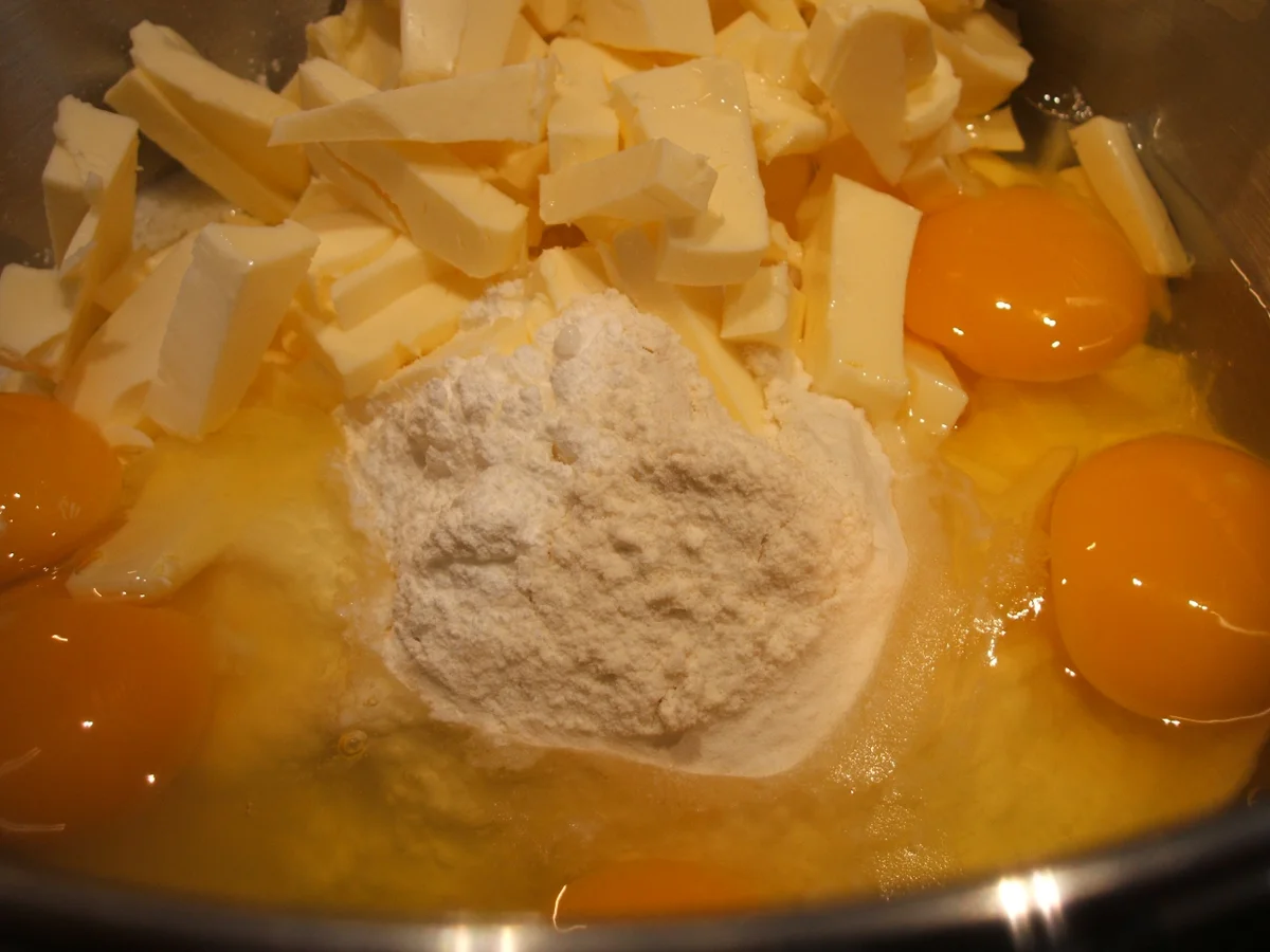 Backen: Apfel-Nuss-Kuchen in drei Schichten - Rezept - Bild Nr. 2