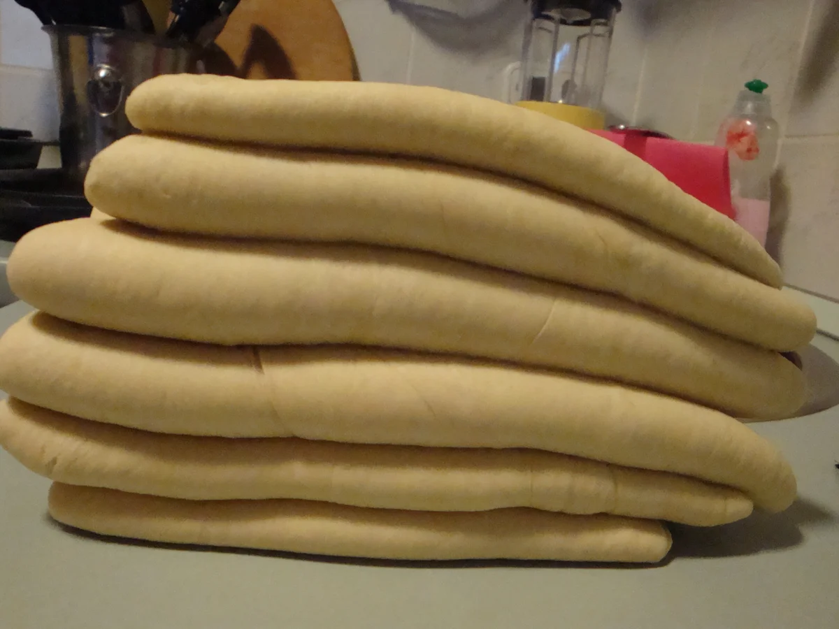 Faltenbrot mit Knoblauch-Kräuterbutter - Rezept - Bild Nr. 21