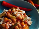 Kichererbsen-Kürbis-Bohnen-Curry mit Schafskäse - Rezept