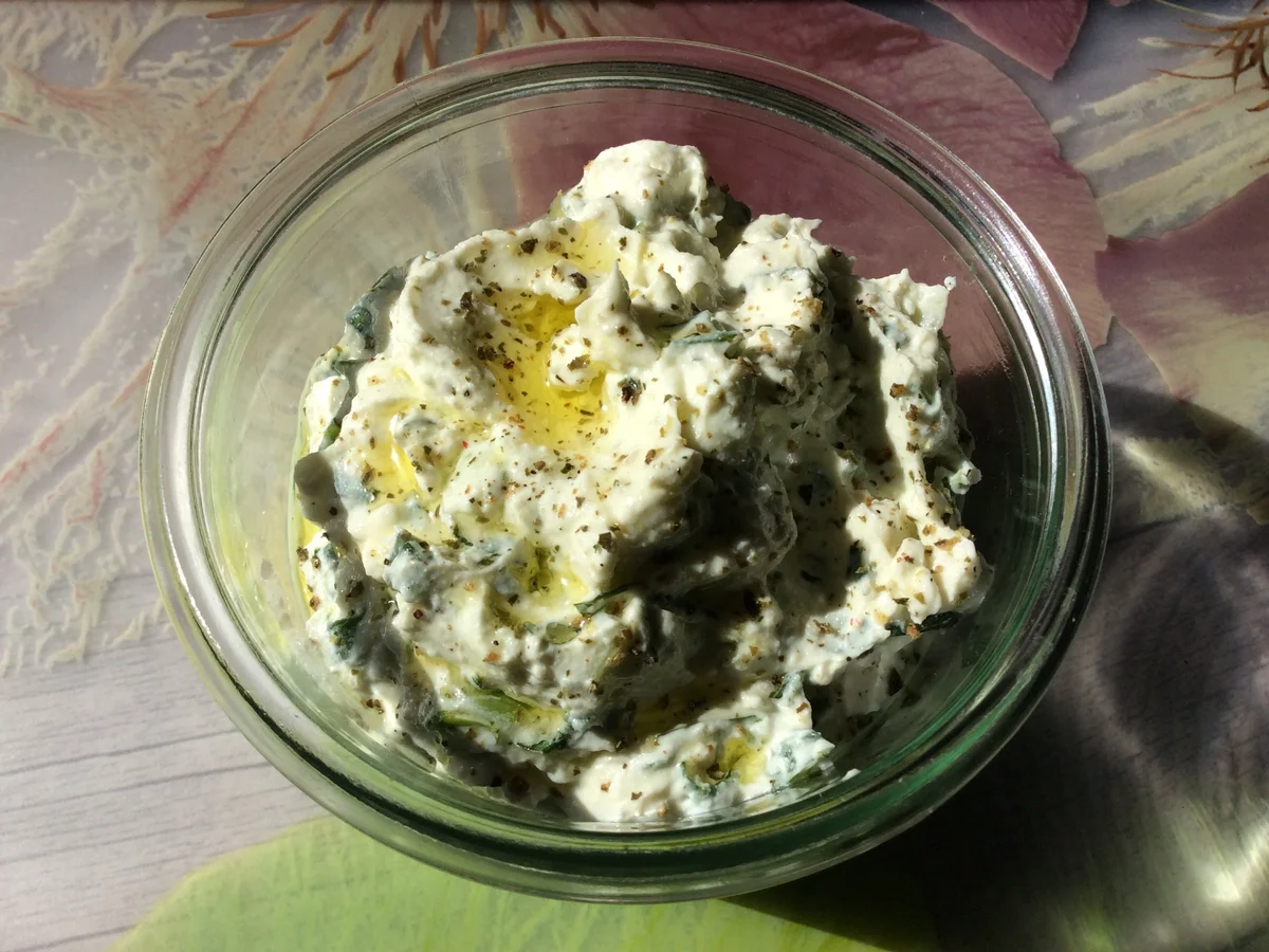 Rezept: Bärlauch Käsecreme Bild Nr. 2 Bärlauch Käsecreme - Rezept - Bild Nr. 2