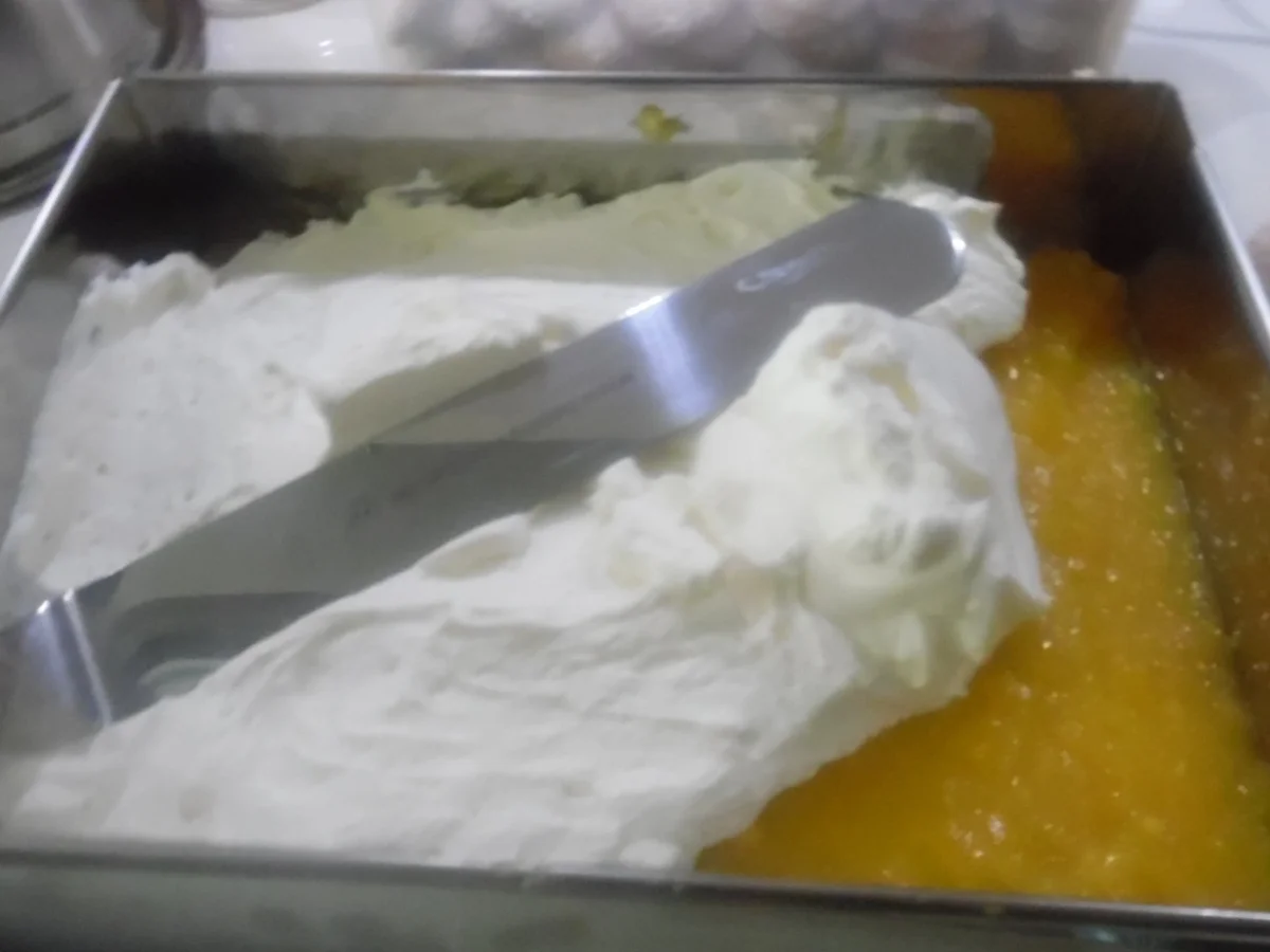 Rezept: Biskotten-Orangen-Schnitten Bild Nr. 6 Biskotten-Orangen-Schnitten - Rezept - Bild Nr. 6