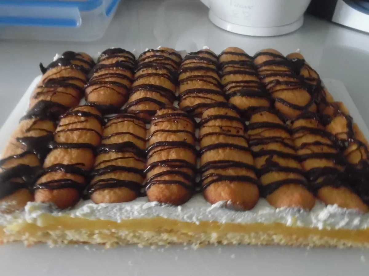 Rezept: Biskotten-Orangen-Schnitten Bild Nr. 2 Biskotten-Orangen-Schnitten - Rezept - Bild Nr. 2