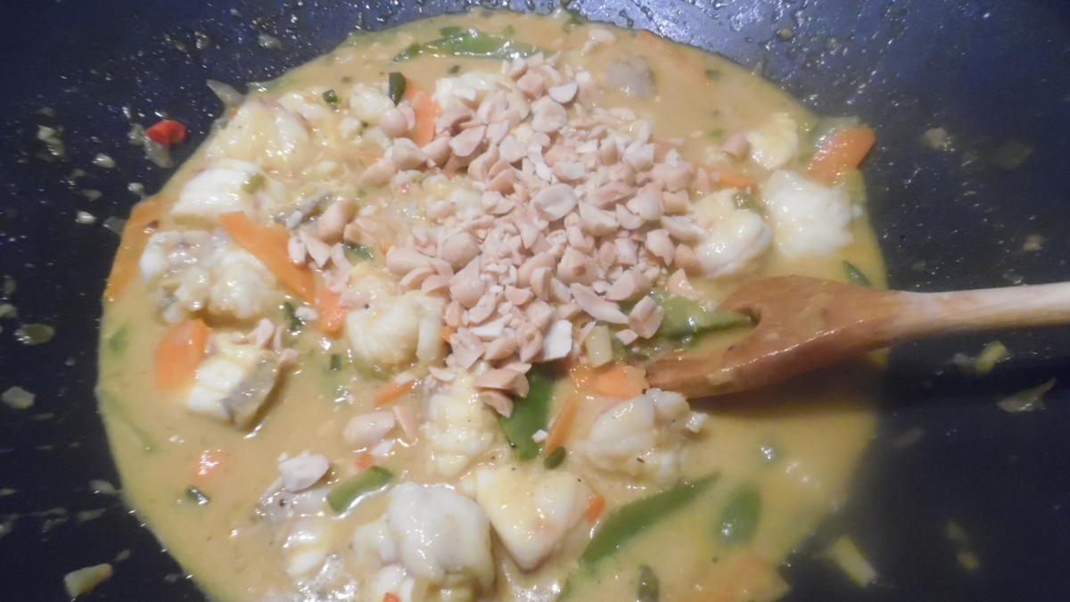 Scharfes Fisch-Curry mit gebratenem Eier-Reis - Rezept - Bild Nr. 5