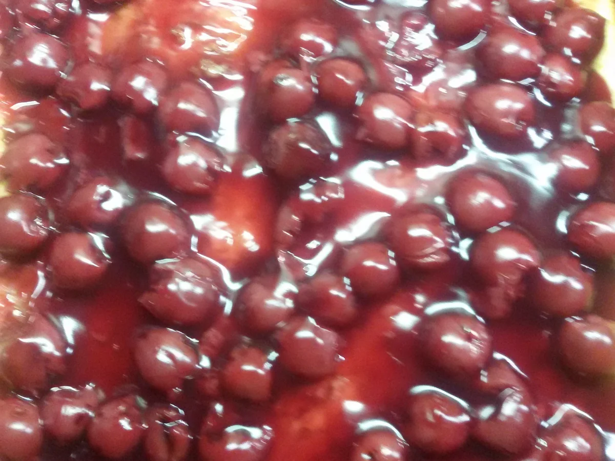 Blechkuchen mit Kirschen und Quark - Rezept - Bild Nr. 4