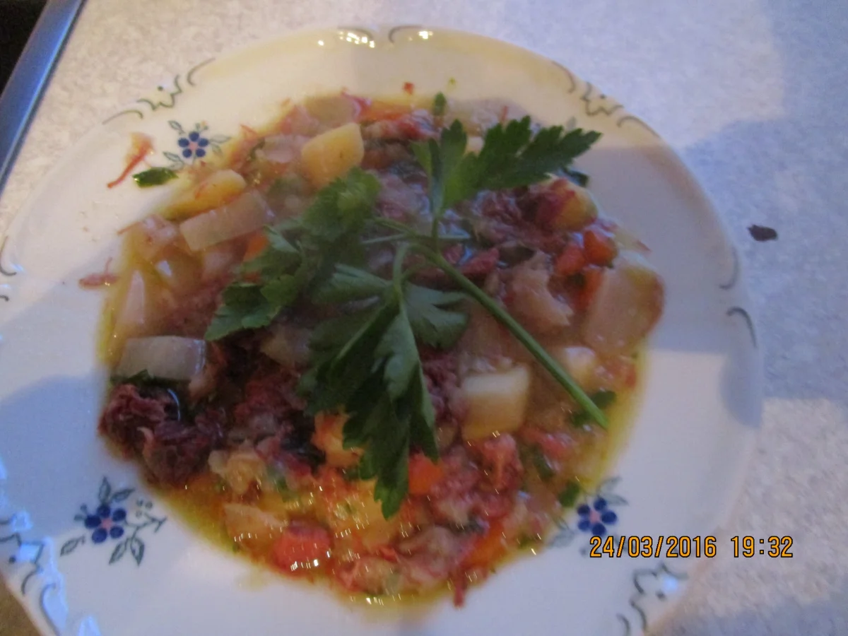 Rezept: Resteessen: Weißkohl-Möhren-Eintopf Resteessen: Weißkohl-Möhren-Eintopf - Rezept