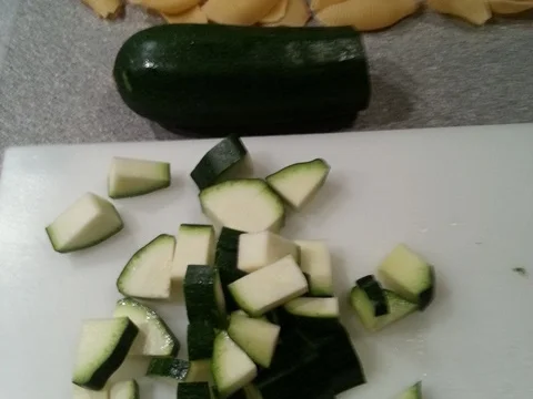 Rezept: Pasta mit Zucchini Gemüse Bild Nr. 5 Pasta mit Zucchini Gemüse - Rezept - Bild Nr. 5