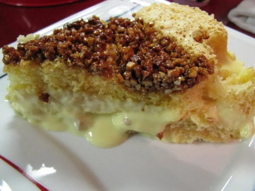 Rezept: Biskuit Krokant Creme Kuchen Bild Nr. 13 Biskuit Krokant Creme Kuchen - Rezept - Bild Nr. 13