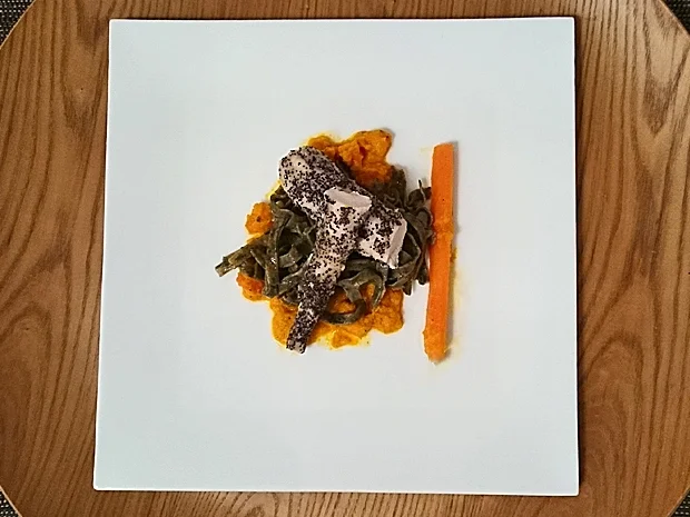 Kaninchenrücken mit Petersiliennudeln - Rezept