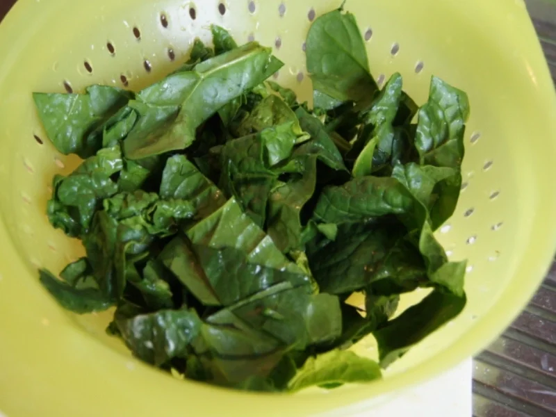 Quark-Spinat-Puffer mit Rohkostsalat - Rezept - Bild Nr. 5