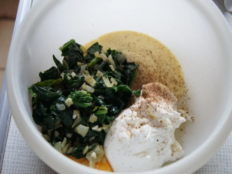 Quark-Spinat-Puffer mit Rohkostsalat - Rezept - Bild Nr. 9