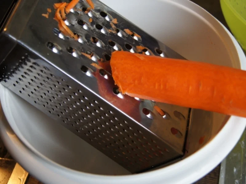 Quark-Spinat-Puffer mit Rohkostsalat - Rezept - Bild Nr. 11