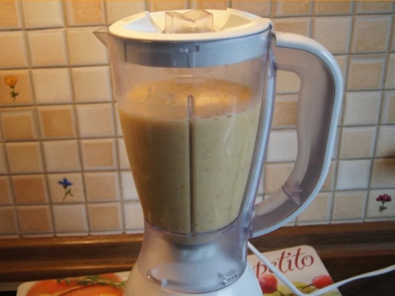 Rezept: Bananen-Ananas-Smoothie Bild Nr. 4 Bananen-Ananas-Smoothie - Rezept - Bild Nr. 4