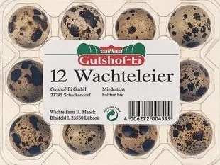 Schwarze Paprika mit Wachtelei - Rezept