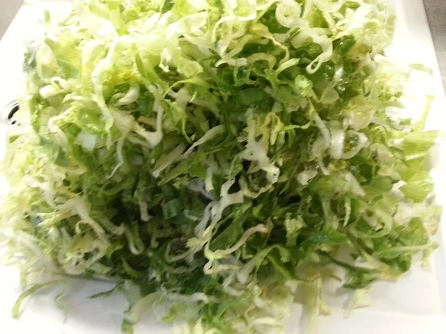 Rezept: Lachsfilet mit lauwarmen Endivensalat à la Biggi Bild Nr. 8 Lachsfilet mit lauwarmen Endivensalat à la Biggi - Rezept - Bild Nr. 8